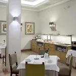 Hotel De 4*