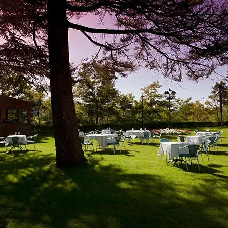Hotel De 4*
