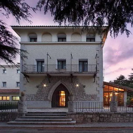 Hotel De 4*